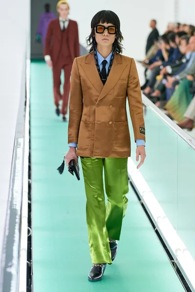Look 62